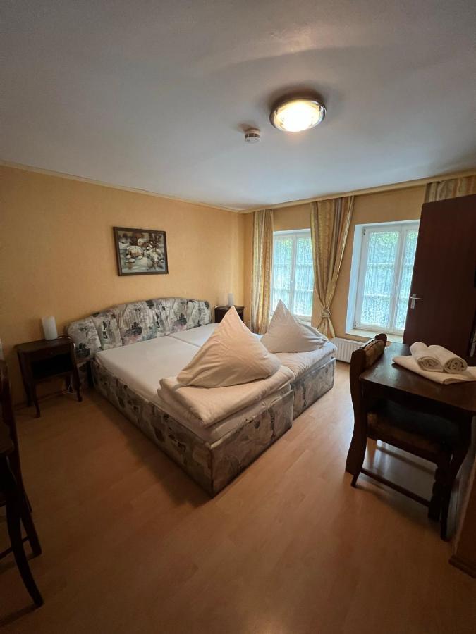 Hotel Restaurant El Greco Bei Der Taffingsmuehle Saarlouis Eksteriør billede